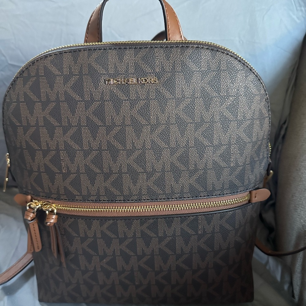 Michael Kors Sheila Medium Logo Backpack
